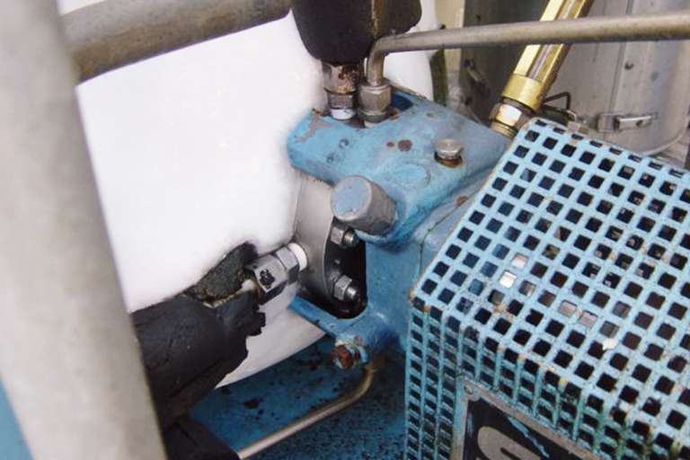 Shaft seal for ethylene pump